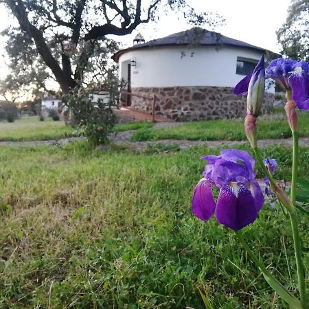 Chozos De La Dehesa Aparthotel La Roca de la Sierra Exterior foto
