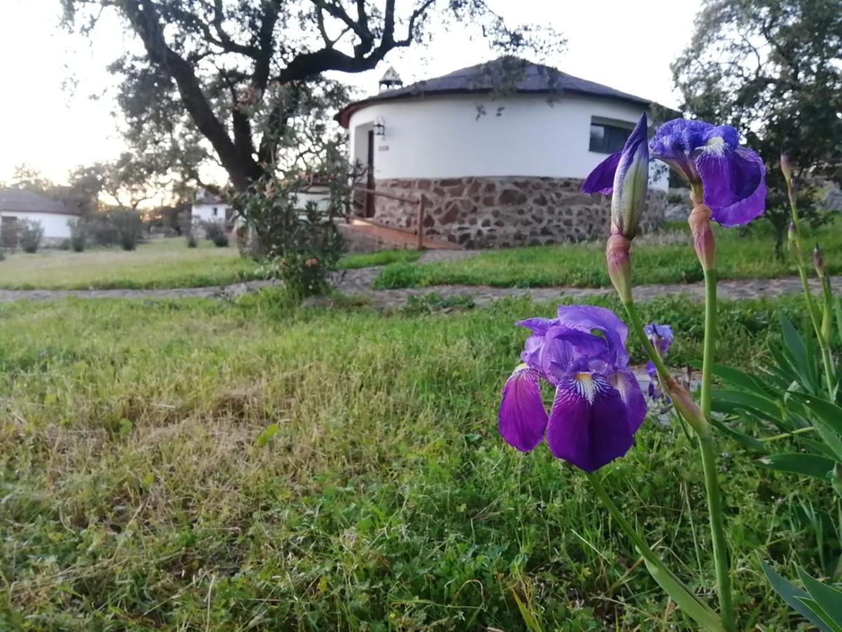 Chozos De La Dehesa Aparthotel La Roca de la Sierra Exterior foto